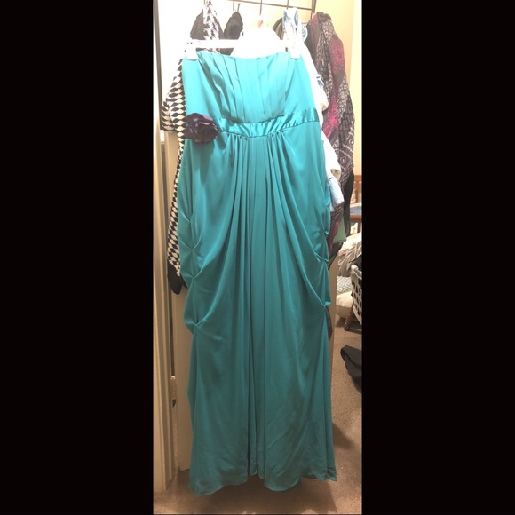 Strapless David’s Bridal Bridesmaid dress. - Picture 2 of 6